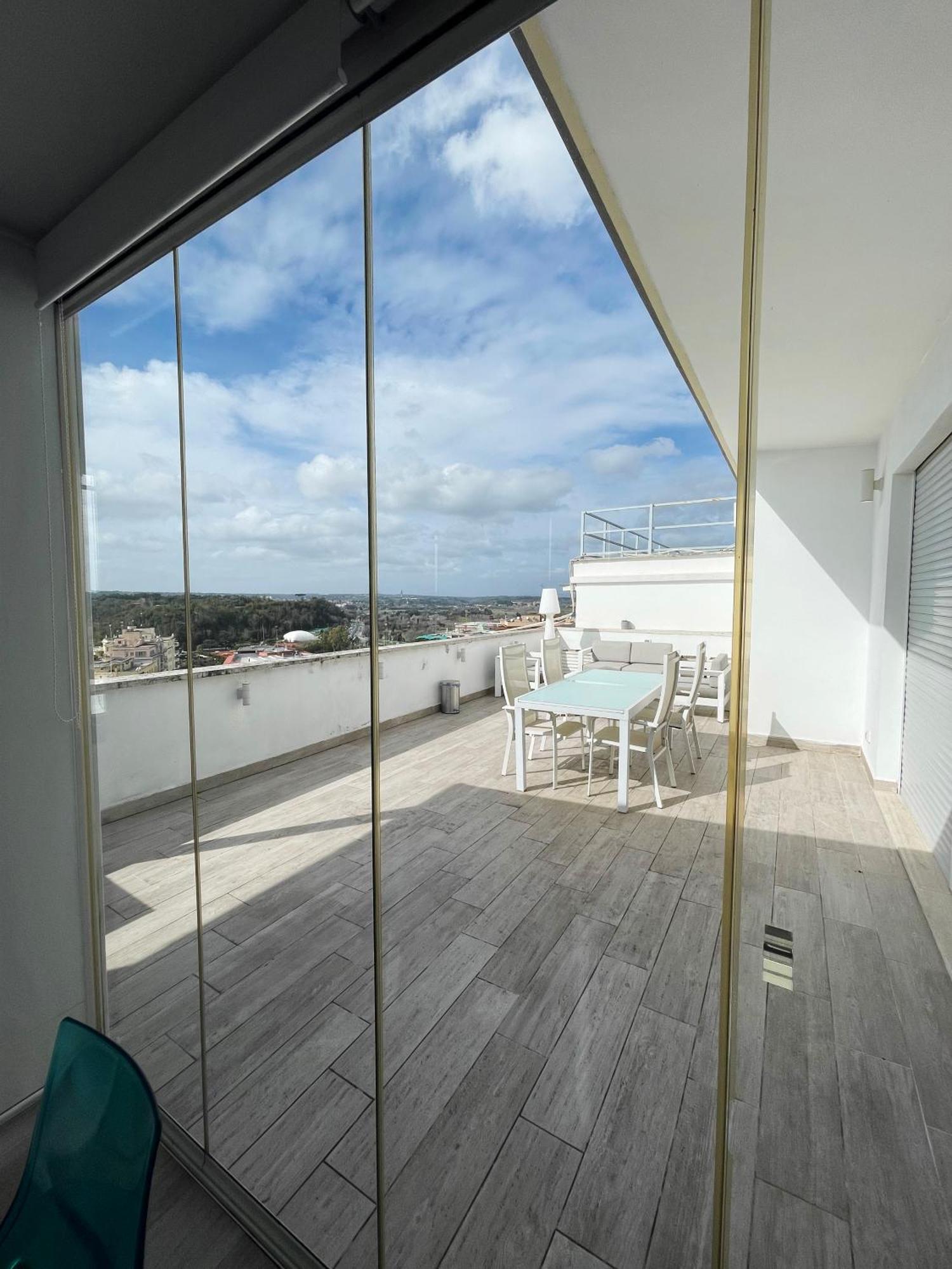Penthouse With View Of Appartement *